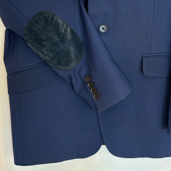 Jaeger "Mayfair" Navy Balzer - Picture 2 of 7